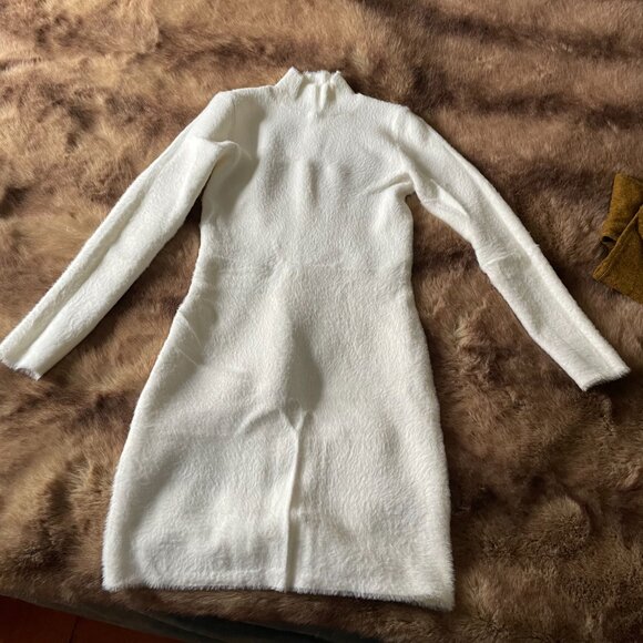 Aritzia Dresses & Skirts - Aritzia Sunday Best White Milan Sweater Dress Mini